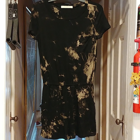 Everleigh women's romper - Picture 1 of 6